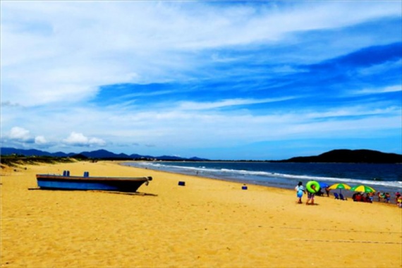 康輝旅游網(wǎng)【陽西直通車】廣州往返陽西沙扒灣沙灘2天1晚半自助游