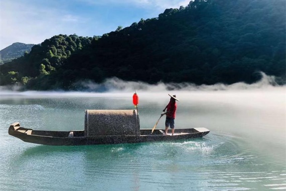 <经典>郴州画卷G·东江湖·高椅岭·仰天湖·瓦窑坪·裕后街·高铁三天 康辉旅游网<经典>郴州画卷G·东江湖·高椅岭·仰天湖·瓦窑坪·裕后街·高铁三天