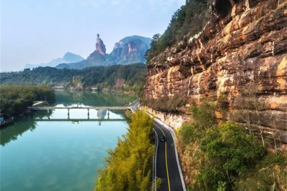 康輝旅游網(wǎng)<瀟灑游>一路向北 韶城印象 暢游丹霞山、梅關(guān)古道 純玩5天