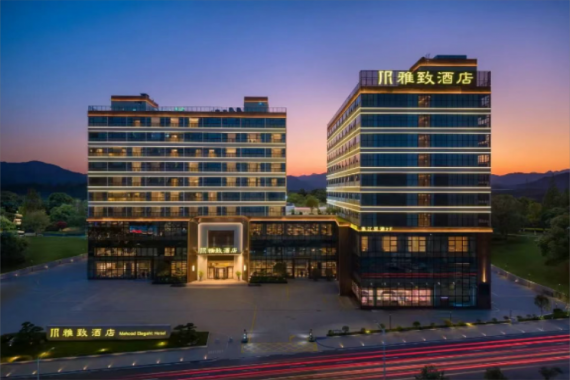 康輝旅游網(wǎng)【新豐.直通車】廣州往返韶關(guān)新豐全新開業(yè)雅致度假酒店純玩3天2晚半自助游