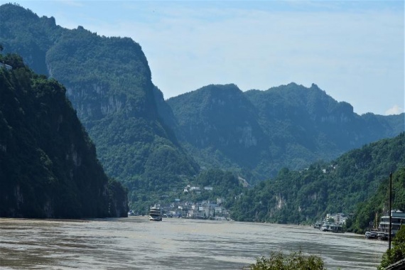 康輝旅游網(wǎng)<必發(fā)><重輪長江云帆號游輪下水>廣州往返重慶+三峽大壩+長江三峽+宜昌高動5天