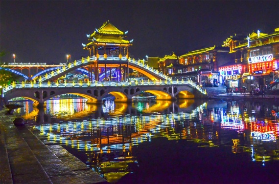 康辉旅游网【周末不加收】阳西双湾奇遇 沙扒湾+月亮湾纯玩3天