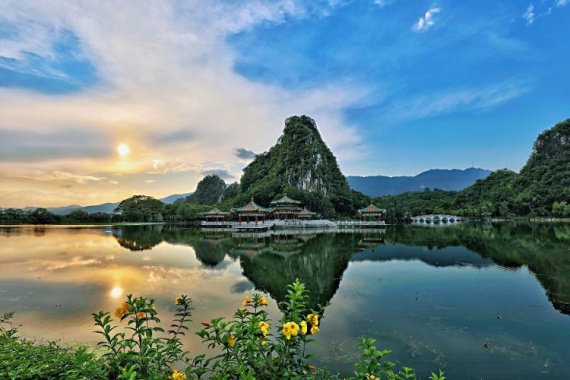 康辉旅游网<特惠游>广州往返--春日漫游七星岩赏花休闲2天