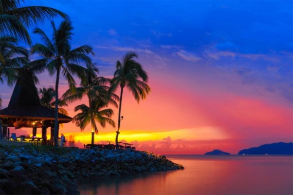 康辉旅游网潮汕出发金町湾红海湾红宫红场澎湃故居浸泡温泉2天1晚跟团游<沙滩温泉双享泡>