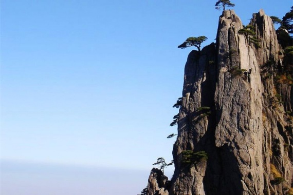 康辉旅游网潮汕出发韶关南华禅寺百年东街世界地质公园丹霞山云门山3天2晚跟团游<乐享韶城>