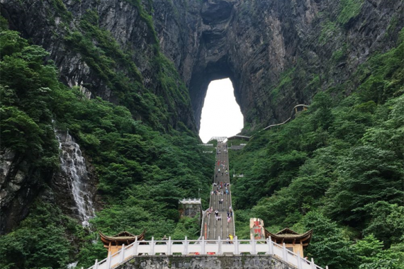 康辉旅游网<经典>12月仙境天门山S·长沙橘子洲·张家界天门山·芙蓉镇·凤凰古城·双高四天