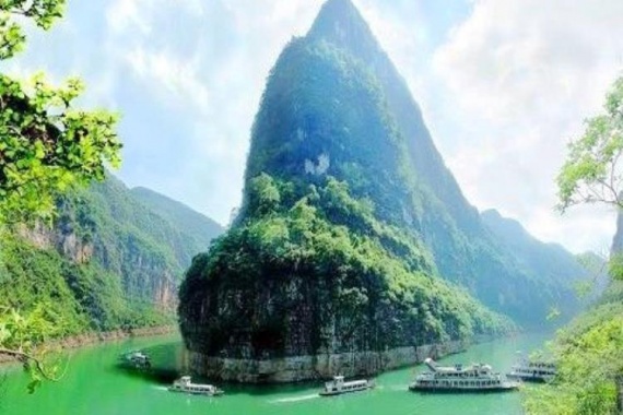 康辉旅游网<必发·水晶船奇>星际水晶号首发宜昌+长江三峡+重庆高动5天游（宜昌进重庆出）