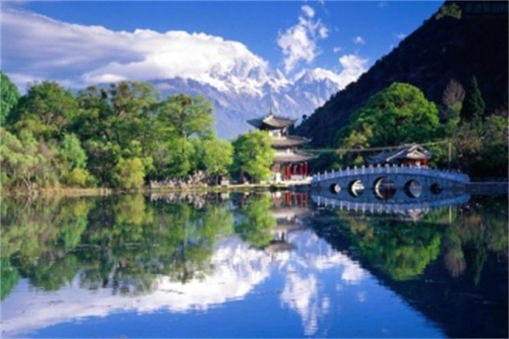 康辉旅游网<必发><悠享昆大丽>广州往返云南昆明  丽江、玉龙雪山、蓝月谷双飞/双动6天