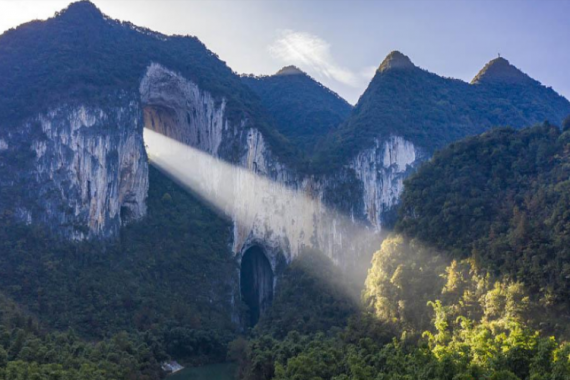 康辉旅游网<经典>T2桥见贵州，花江峡谷特大桥+龙宫+乌江寨+夜郎谷+花溪十里河滩4天
