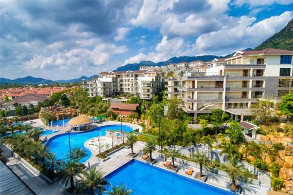 康辉旅游网【节假日.增城.直通车】广州往返增城三英温泉2天半自助游含自助早餐+自助晚餐