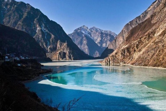 康辉旅游网<必发> 自由行 成都往返双飞6天（8人起铁）