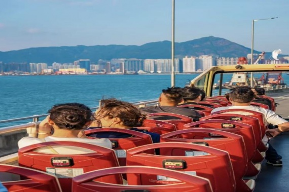 康辉旅游网香港CityWalk半自由行一天（铜锣湾打卡+双层巴士+维港夜景）