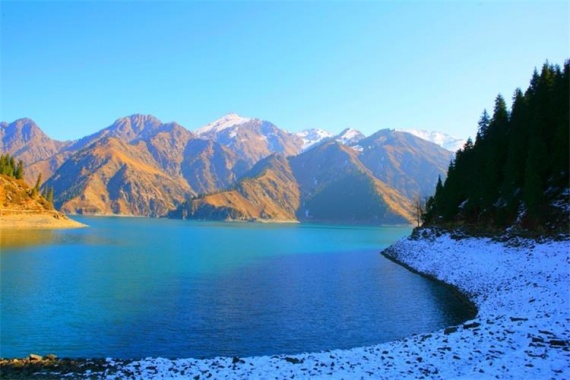 康辉旅游网<特惠>天山盛宴 广州往返 库尔勒+赛湖+那拉提+独子山大峡谷 双飞8天